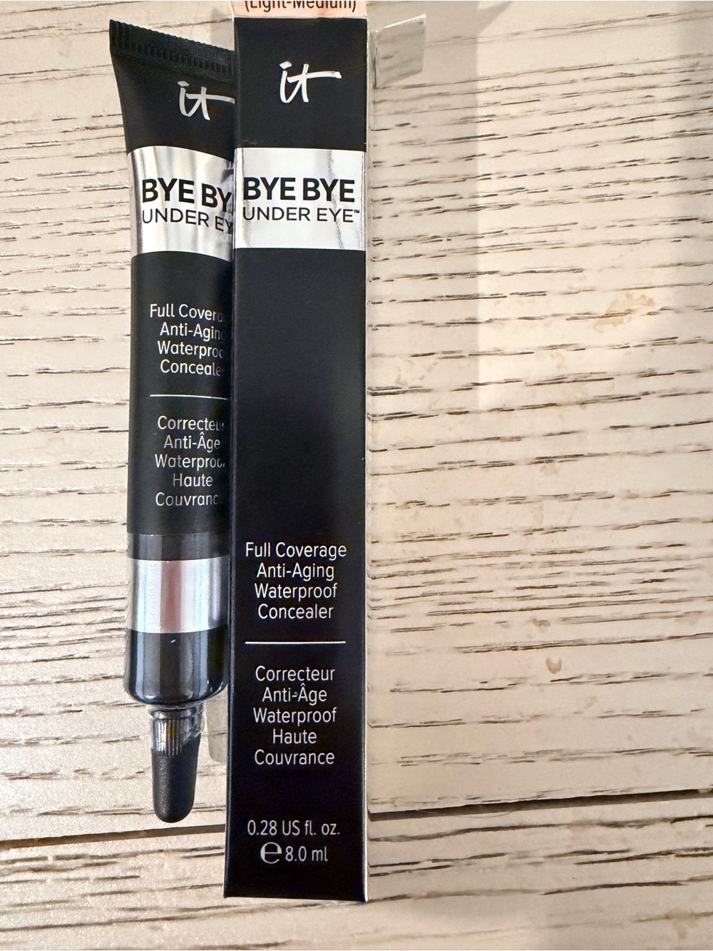 it cosmetics Bye Bye Under Eye Concealer - Black & Silver Packaging